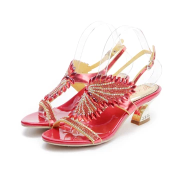  2019 Vermelho Novo Single-asa Padrão de Strass Sandálias Tamanho Grande Boêmio Estilo Áspero Calcanhar Sapatos femininos 6CM